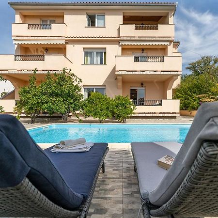Juric Apartments-Rab Palit Екстериор снимка