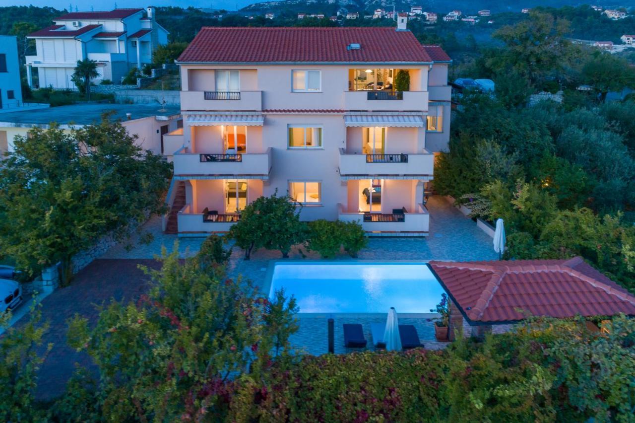 Juric Apartments-Rab Palit Екстериор снимка