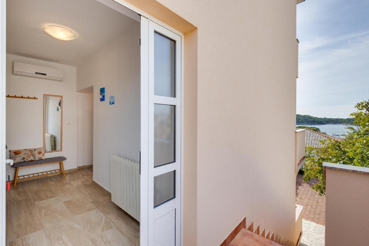 Juric Apartments-Rab Palit Екстериор снимка