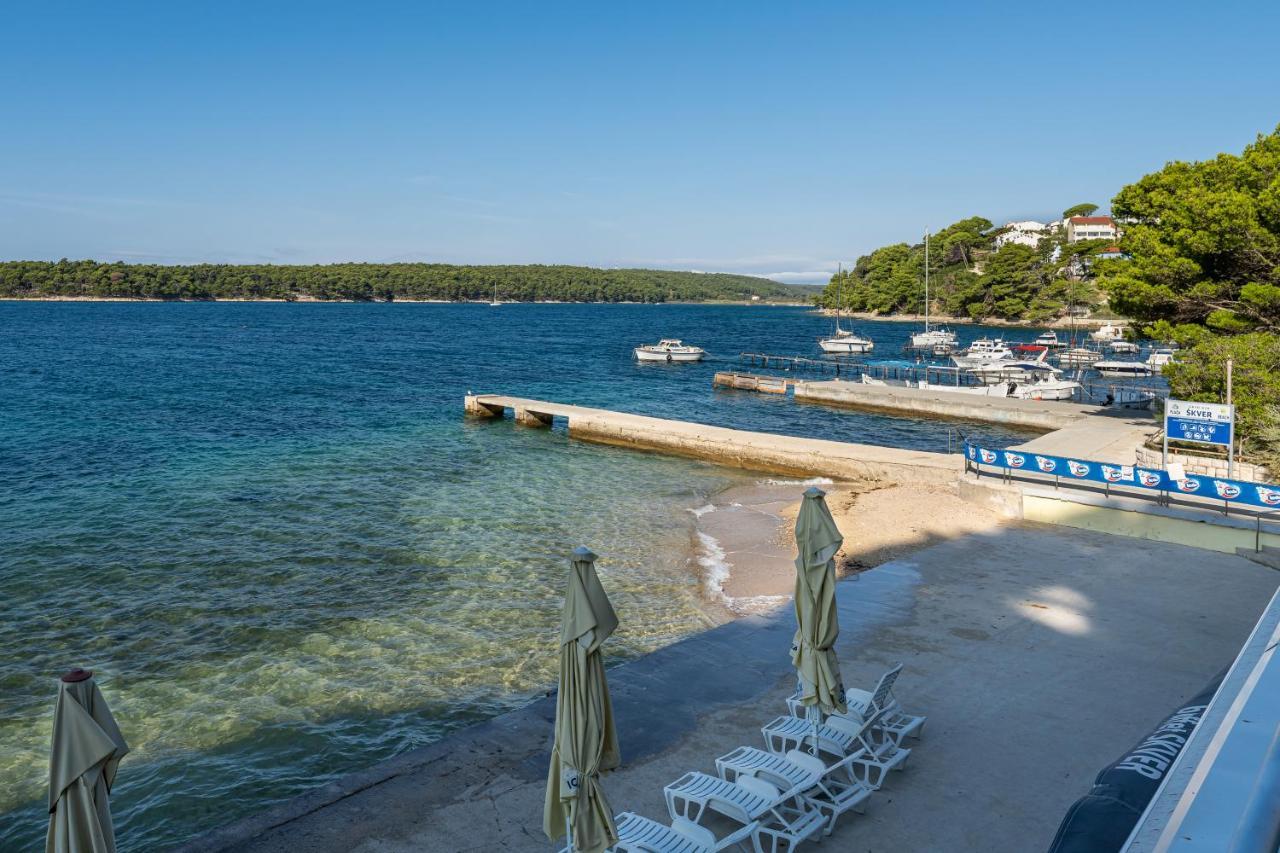 Juric Apartments-Rab Palit Екстериор снимка