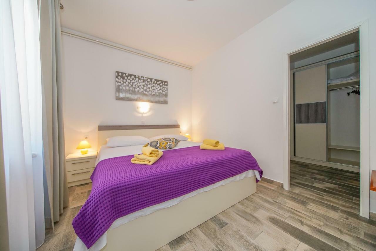 Juric Apartments-Rab Palit Екстериор снимка