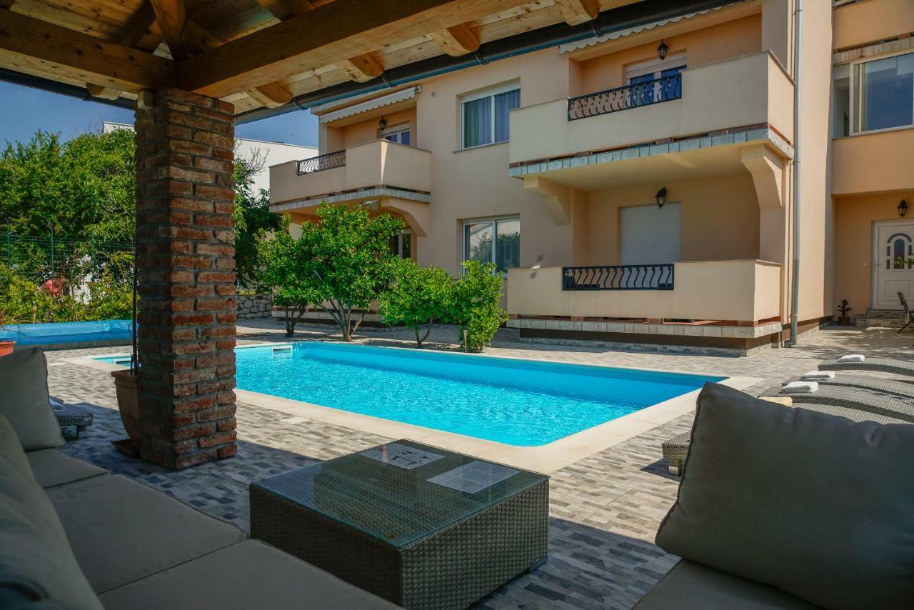 Juric Apartments-Rab Palit Екстериор снимка